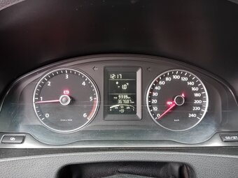 VW TRANSPORTER T5 2.0 TDI 2012 8 MÍST - 12