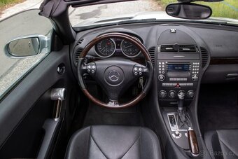 Mercedes-Benz SLK 350 - 12