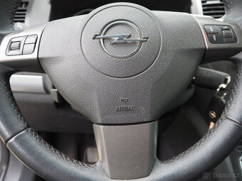 Opel Zafira 2.2 DIRECT 7 míst, NAVI, KLIMA 167tkm - 12