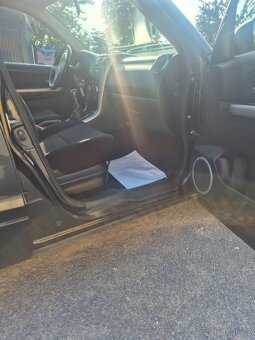 Suzuki Grand Vitara 2.0i Club benzín 103kw - 12