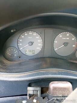 Prodám VW Sharan 1.9 TDI rok 2000 na ND automat - 12