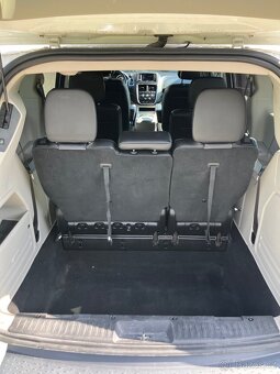 DODGE GRAND CARAVAN SXT 3,6 V6 - 12