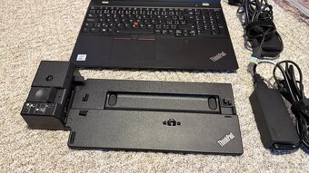 Lenovo L15 notebook i7, 16GB, 500GB, dokina + 2x zdroj - 12