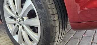 VW Touran 2.0TDI DSG - Highline - NAVI - webasto LED světla - 12