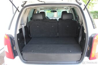 SsangYong Rexton 2.2e-Xdi 131kW 4x4 7Míst 5/2016 LED NAVI - 12