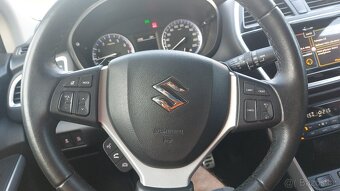 Suzuki SX4 S-Cross - 12
