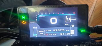 CF MOTO 300 NK - 12