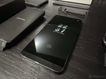 Samsung Galaxy S22+ 5G 8GB/256GB Phantom Black + Watch 4 44m - 12