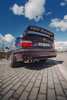 BMW e36 2.5i coupe - 12