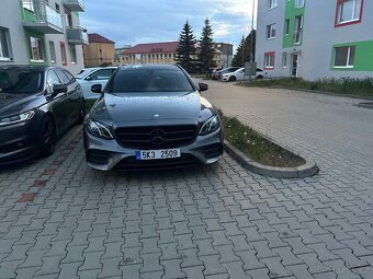 Mercedes E220 W213 AMG NIGHT tažné - 12