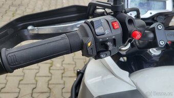 CF moto MT650 PREMIUM ROK 2021 - 12