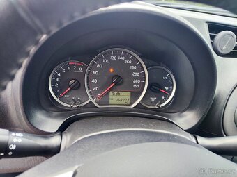 Toyota Yaris, 1,3 V-VTi Manuál - 12