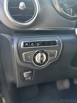 Mercedes-Benz V-Class 250 - 12