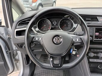 Volkswagen Touran 1,2 Tsi,81kw,SERVISKA,VÝHŘEV - 12