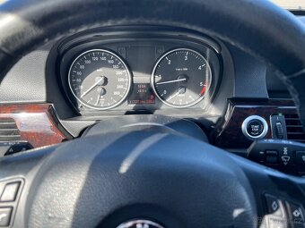 BMW 325d at - 12