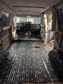VW T4 transporter 2.5I benzin 5ti valec vysoky long 4x4 - 12