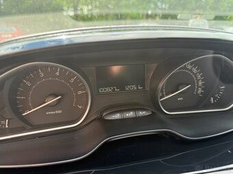 Peugeot 2008 1.2 PureTech 81 kW – 2018 | Automat - 12
