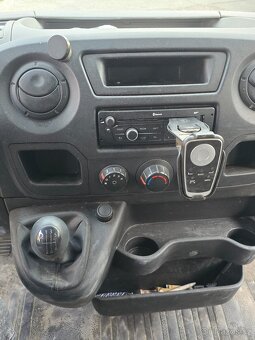 RENAULT MASTER  7 míst - valník - 190tkm -2,3 d - 2013 - 12