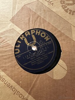 Staré šelakové gamofonové desky - 71 ks - 12
