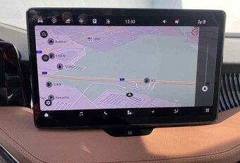 Škoda Superb,  L&K, 4X4, Nez.top, MATRIX, Odpoč. DPH, 142 KW - 12