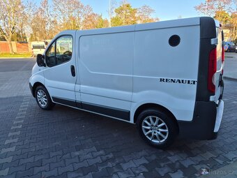 Renault Trafic - 12