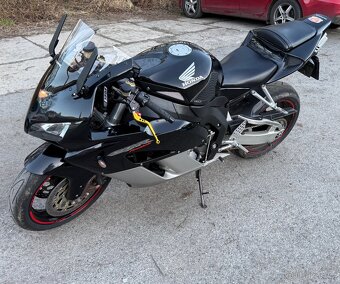 Honda CBR 1000rr - 12