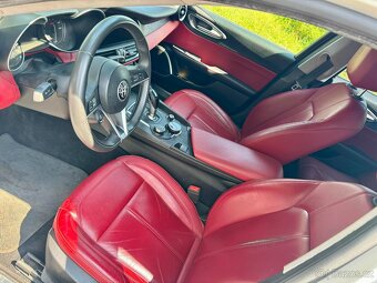 P: Alfa Romeo Giulia Super 2,0T 280HP RWD 2019 - 12