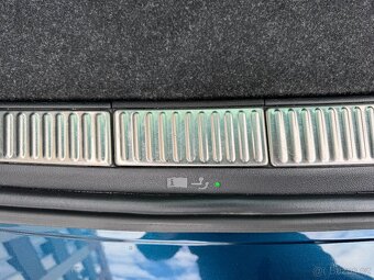 Škoda Superb 3 2.0 TDI 110kW DSG Tažné Matrix LED Keyless - 12
