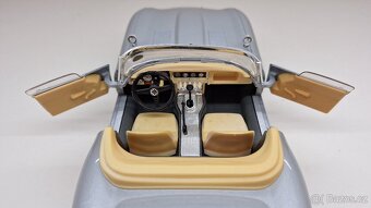 1:18 JAGUAR E CABRIO, 1 - 12