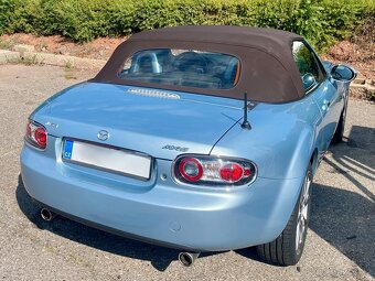 Roadster Mazda MX-5 NC 2.0 Niseko - 12