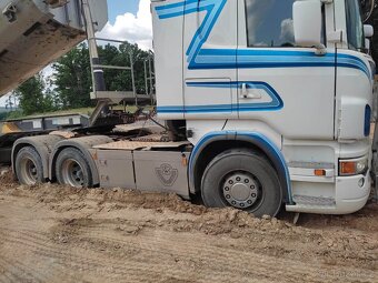 Scania R560 6x4 tahač traktor - 12