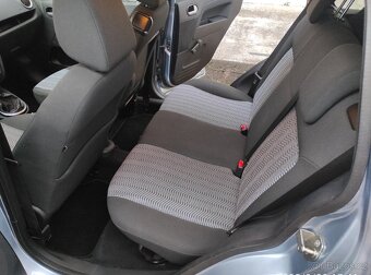 Ford Fusion 1,4 59 kW, r.v. 12/2006, 1. maj, bohatá výbava - 12