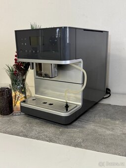 Kávovar Miele CM6350 - 12