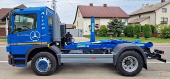 MERCEDES ATEGO 1518 hákový nosič kontajnerov - 12