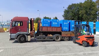 Přeprava, manipulace s hydraulickou rukou a kontejnerem. - 12