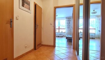 krásný byt 1+kk, 39m2 v ul. Za valem, Praha 4 - Kunratice. - 12