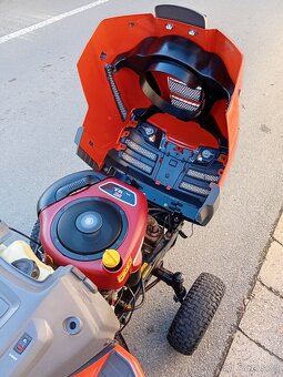 Prodám zahradní traktor Husqvarna CT126 - 12