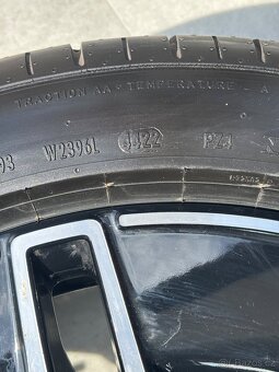 Mercedes R19 E-class W214 Nové Letní Pirelli - 12