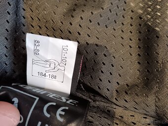 Dainese Laguna Seca 5-Pánská kožená moto kombinéza, dvoudíl - 12