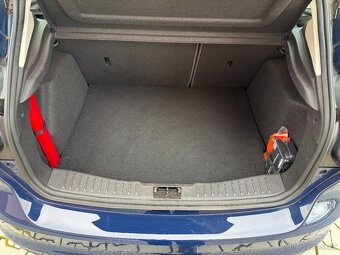 Ford Focus MK3 1.6i Benzín 77kw 2012 Serviska Nová STK DOVOZ - 12