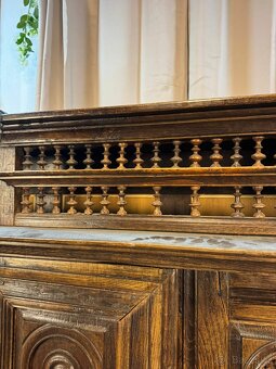 Bretonský kabinet s věšákem (142026) - 12