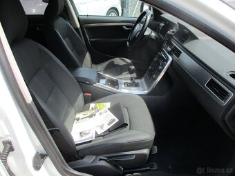 Volvo XC70 2,4D5 120KW Momentum Man. AWD 2012 DPHbez koroze - 12