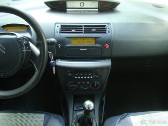 Citroën C4 1.4 16v KLIMA - 12