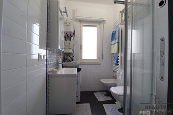 Prodej bytu 3+kk 67 m² Via Puccini 3, Silvi, Itálie - 12