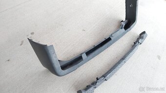 Nissan NV200 : Nárazník zadní - 12
