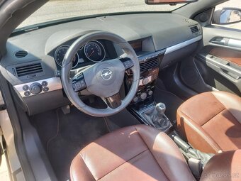Opel Astra 1,6 132Kw Cabrio - 12