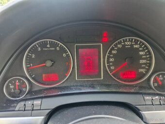 Audi A4 1.6 75kw - 12