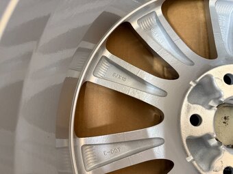 ORIGINÁLNÍ ALU KOLA HYUNDAI I40 8Jx18 ET46 5X114,3 - 12