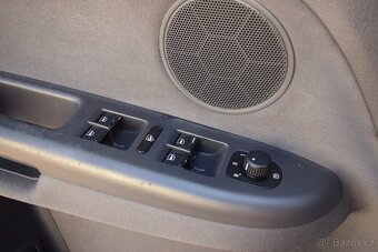 Volkswagen Golf Plus 1,9 TDi BEZ TP,NA ND - 12