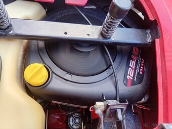 Prodám zahradní traktor Rider Castelgarden F72 12.5Hp - 12